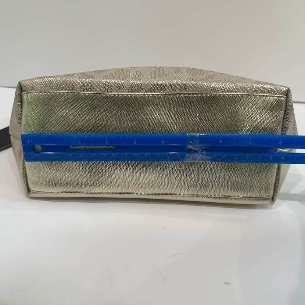 Jones New York Signature Clutch Purse - Gold (NWT) - Picture 8 of 11